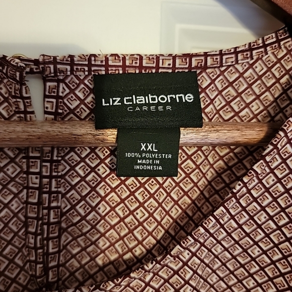 Liz Claiborne Career Womens Size XXL Pullover Top Button Detail Burgundy & Tan - Picture 6 of 12